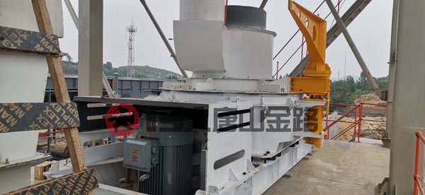 錘破、對輥破、立軸沖擊破三種制砂設(shè)備優(yōu)劣對比