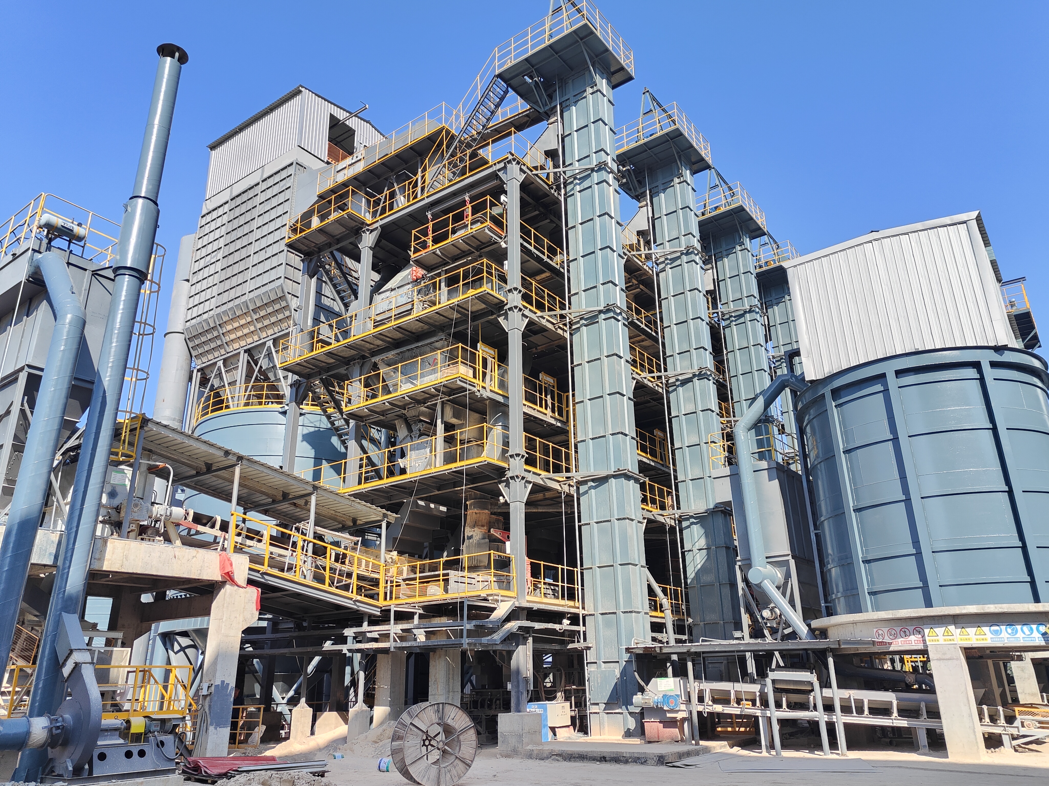 砂石廠選擇干法制砂樓，優(yōu)勢(shì)與便捷全解析